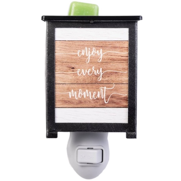 Black and White Wall Plug-In Wax Warmer - Picture 2 of 2